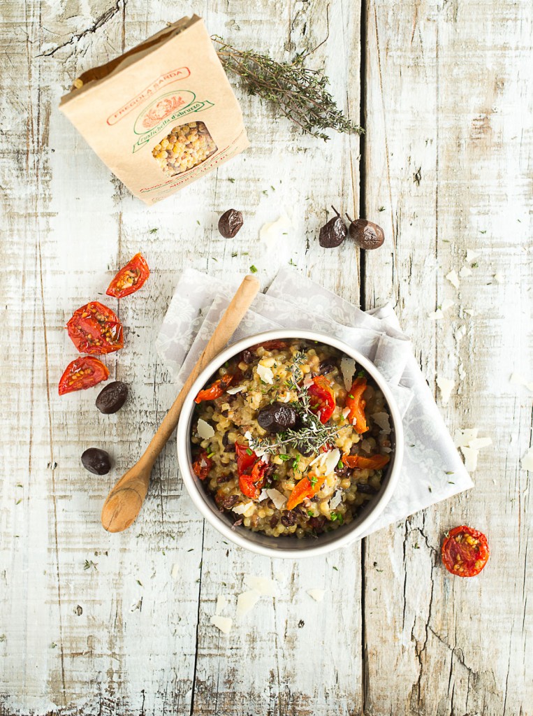 risotto fregola sarda olives noires et tomates confites